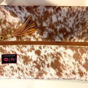 Make up junkie bag-cowhide